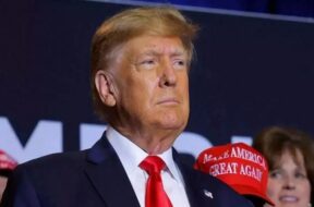 डोनाल्ड ट्रंप