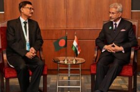 तौहिद हुसैन के साथ जयशंकर