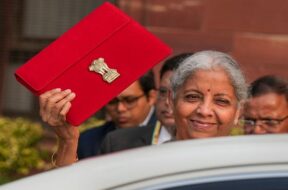 निर्मला सीतारमण