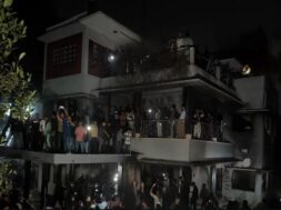 बंगबंधु के घर पर हमला