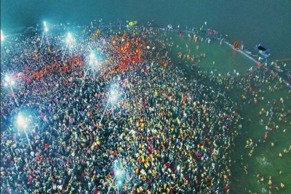 महाकुम्भ 2025 : श्रद्धालुओं की संख्या पहुंची 60 करोड़ के पार, 26 फरवरी को महाशिवरात्रि पर अंतिम ‘अमृत स्नान’