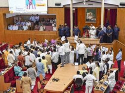 ओडिशा विधानसभा में हंगामा