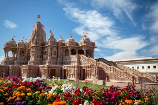 कैलिफोर्निया में BAPS हिन्दू मंदिर में तोड़फोड़ पर भड़का भारत, सख्त काररवाई की मांग की