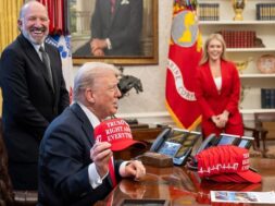 ट्रंप सरकार के वाणिज्य मंत्री लुटनिक