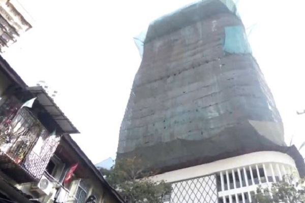 मुंबई में हादसा :  नागपाड़ा में पानी की टंकी की सफाई के दौरान दम घुटने से 5 सफाईकर्मियों की मौत