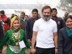 राहुल गांधी के साथ हिमानी नरवाल