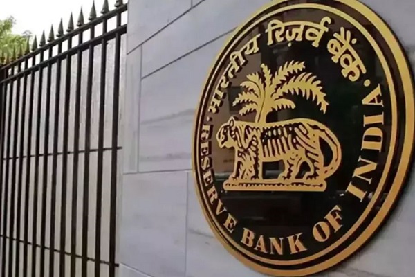 RBI ने कहा – कमजोर वैश्विक वृद्धि के बावजूद भारतीय अर्थव्यवस्था मजबूत