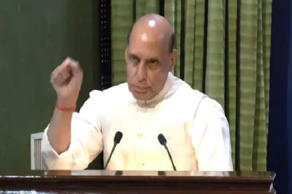 रक्षा मंत्री राजनाथ सिंह ने जताया भरोसा – विकसित राष्ट्र के साथ दुनिया की सबसे ताकतवर सैन्य शक्ति बनेगा भारत