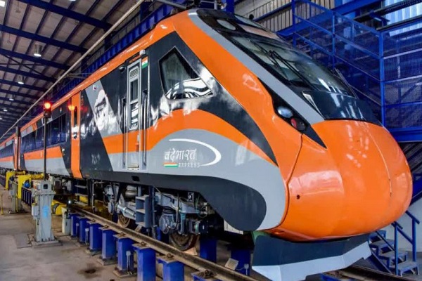 दिल्ली-हावड़ा रूट पर अब वंदे भारत स्लीपर ट्रेन की बारी, यूपी और बिहार के इन स्टेशनों पर होगा ठहराव