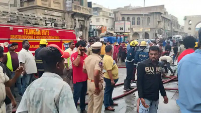 हैदराबाद में दर्दनाक हादसा: एक इमारत में लगी भीषण आग, 17 लोगों की मौत, कई घायल