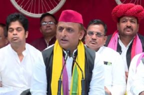 अखिलेश यादव