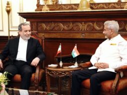 ईरानी समकक्ष के साथ विदेश मंत्री जयशंकर