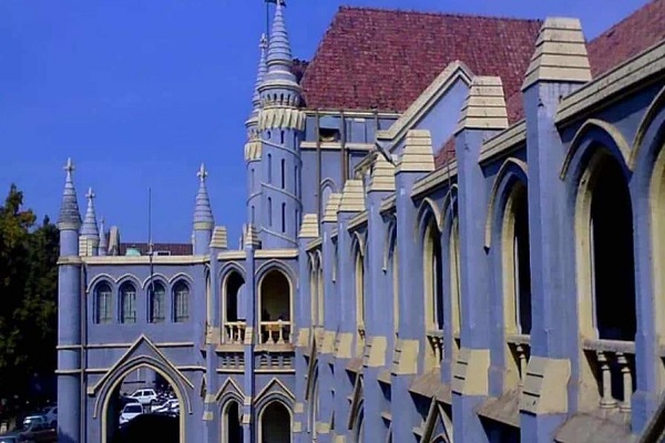 एमपी हाई कोर्ट ने NEET-UG के परिणाम घोषित करने पर लगाई अंतरिम रोक