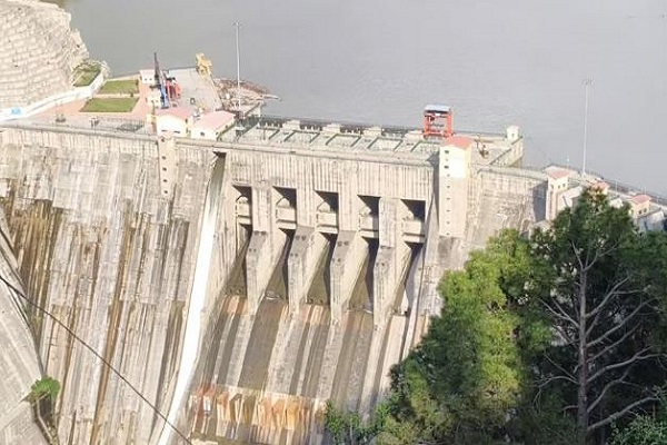 भारत ने बगलिहार बांध से पाकिस्तान के लिए पानी का प्रवाह रोका, एयर चीफ मार्शल एपी सिंह ने  पीएम मोदी से की भेंट
