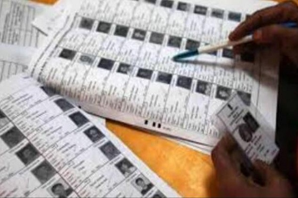 निर्वाचन आयोग की पहल – मतदाता सूचना पर्ची में होगा बदलाव, BLO को मिलेगी फोटो आईडी