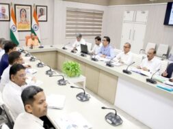 सीएम योगी की बैठक