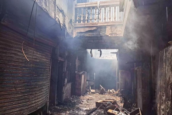 हैदराबाद अग्निकांड : आग में जलने से नहीं वरन धुएं में दम घुटने से हुई 17 लोगों की मौत