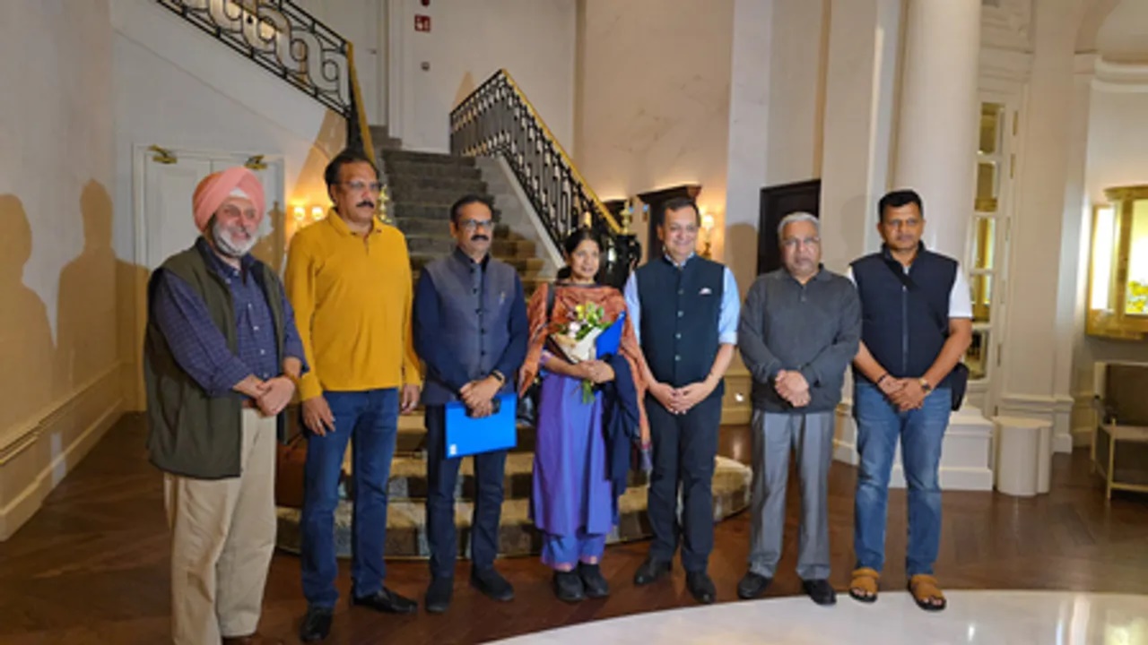 आतंकवाद पर भारत की नीति से अवगत कराने के लिए सर्वदलीय प्रतिनिधिमंडल पहुंचा स्पेन