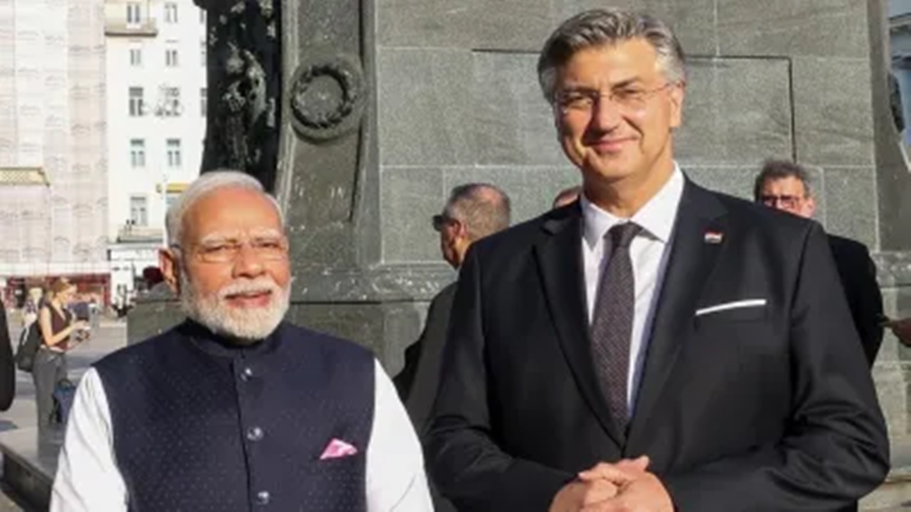 आतंकवाद मानवता का दुश्मन…  क्रोएशिया में बोले प्रधानमंत्री मोदी- समस्याओं का समाधान युद्ध के मैदान से नहीं आ सकता