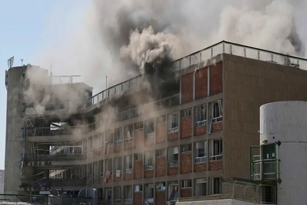 ईरानी मिसाइल ने इजराइल के मुख्य अस्पताल को बनाया निशाना, हमलों में कम से कम 40 लोग घायल