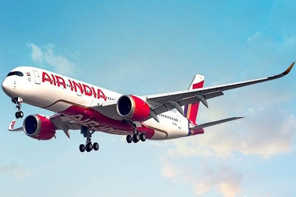 Air India: टेकऑफ करते ही एअर इंडिया के प्लेन के इंजन में लगी आग, तुरंत कराई गई इमरजेंसी लैंडिंग