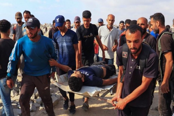 इजराइली सेना ने गाजा में सहायता का इंतजार कर रहे लोगों पर की गोलीबारी, 25 की मौत