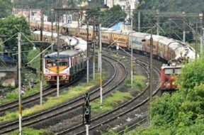 दो रेलवे परियोजनाओं को मंजूरी