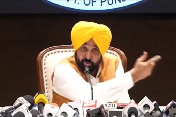 पंजाब के सीएम भगवंत मान के विवादित बोल – ‘मोदी के नाम का सिंदूर लगाओगे, एक राष्ट्र-एक पति योजना है क्या?’