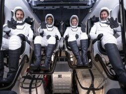 शुभांशु सहित अन्य अंतरिक्ष यात्री
