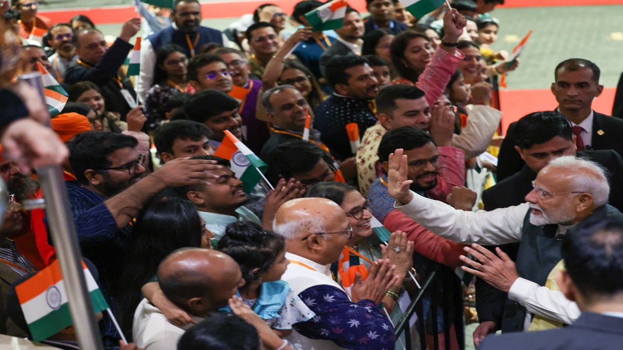 ब्राजील पहुंचने पर पीएम मोदी का हुआ शानदार स्वागत, ब्रिक्स सम्मेलन में लेंगे हिस्सा