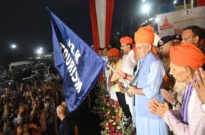 अमरनाथ यात्रियों का पहला जत्था रवाना