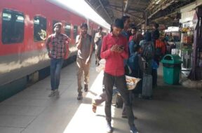 एक जुलाई से रेल किराए में बढ़ोतरी