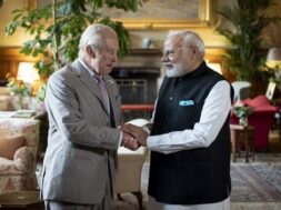 किंग चार्ल्स के साथ पीएम मोदी