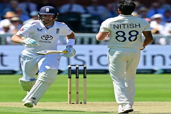 लार्ड्स टेस्ट : जो रूट व कप्तान बेन स्टोक्स ने इंग्लैंड को संभाला, भारत ने बैजबाल क्रिकेट पर लगाया अंकुश