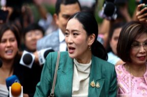 थाई पीएम पी शिनावात्रा