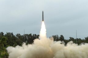 प्रलय मिसाइल का सफल परीक्षण