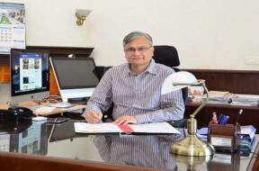 प्रो. अजीत कुमार चतुर्वेदी