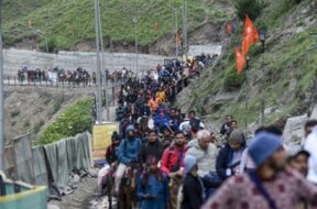 बाबा बर्फानी के दर्शनार्थी