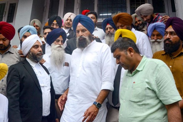 पंजाब : पूर्व मंत्री बिक्रम सिंह मजीठिया को 14 दिनों की न्यायिक हिरासत, मोहाली कोर्ट ने भेजा नाभा जेल