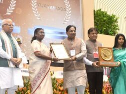 राष्ट्रपति ने दिए स्वच्छता पुरस्कार
