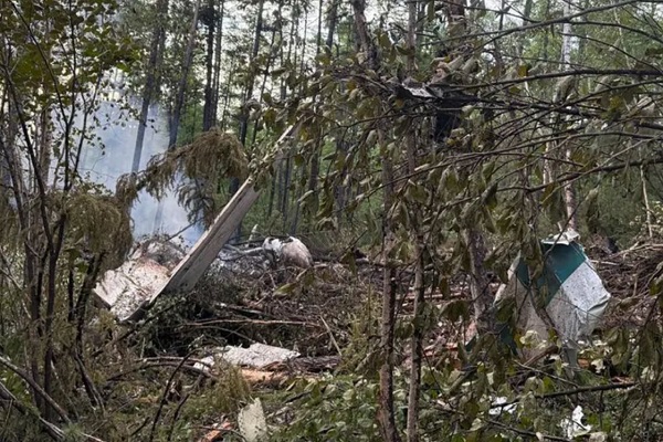 रूस : चीन सीमा पर सुदूर पूर्वी क्षेत्र में रूसी विमान दुर्घटनाग्रस्त, 48 लोगों की मौत