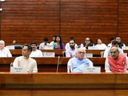 सर्वदलीय बैठक में विपक्षी नेता