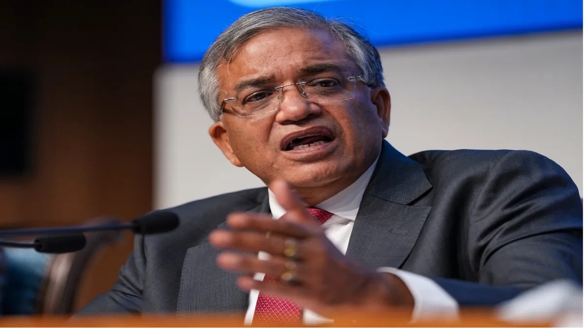 ‘वोट चोरी’ और SIR पर बढ़ा विवाद, EC प्रमुख के खिलाफ महाभियोग प्रस्ताव लाने की तैयारी में जुटा विपक्ष