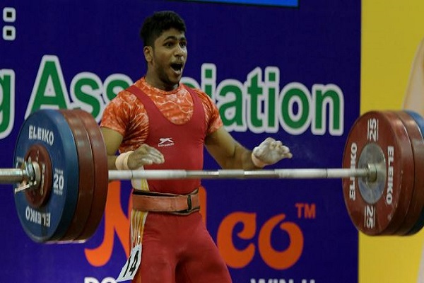 राष्ट्रमंडल भारोत्तोलन : अजीत ने जीता स्वर्ण पदक, निरुपमा को मिला रजत पदक