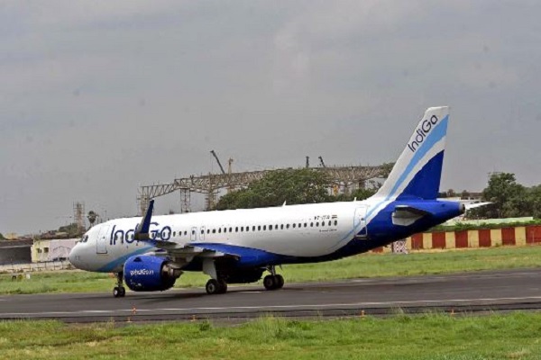 मुंबई में भारी बारिश से हवाई सेवा प्रभावित, ‘इंडिगो’ एयरलाइंस ने जारी की एडवाइजरी