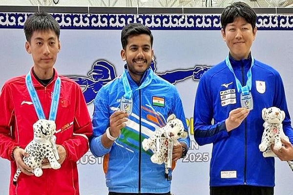 एशियाई निशानेबाजी : ऐश्वर्य प्रताप व एड्रियन कर्माकर ने 50 मीटर राइफल थ्री पोजीशन में जीते स्वर्ण
