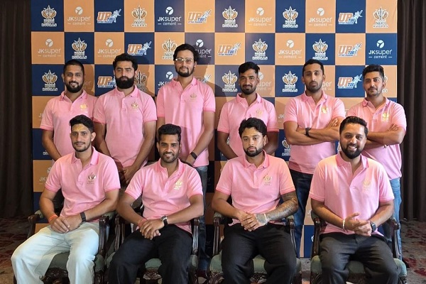 यूपी टी20 लीग-3 : काशी रूद्राज की टीम पूरी तरह तैयार, खिलाड़ियों ने बाबा भोलेनाथ का लिया आशीर्वाद