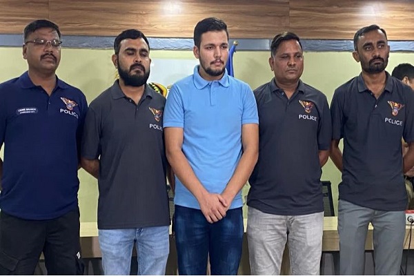 अहमदाबाद : क्राइम ब्रांच ने सीरियाई गिरोह का भंडाफोड़ किया, ‘गाजा पीड़ित’ बनकर मस्जिदों से हो रही थी वसूली