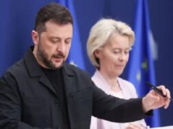 जेलेंस्की व उर्सला