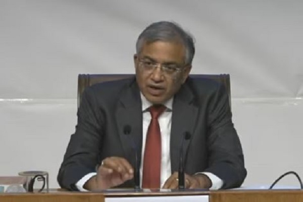 CEC ज्ञानेश कुमार ने कहा – वोट चोरी का आरोप संविधान का अपमान, 7 दिनों में हलफनामा दें या देश से माफी मांगें